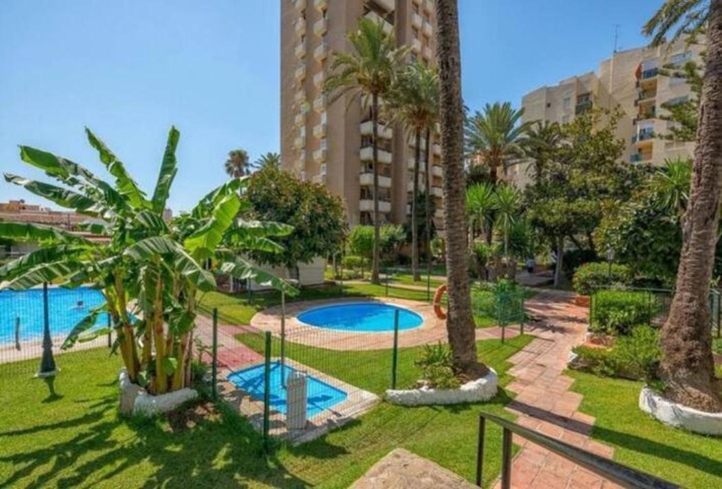 Apartament Arpa De Treboles - Carihuela Views! Torremolinos Zewnętrze zdjęcie