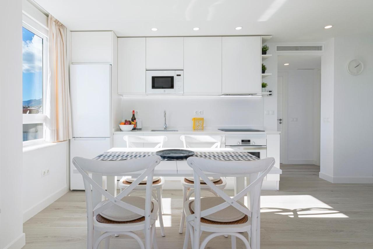 Apartament Arpa De Treboles - Carihuela Views! Torremolinos Zewnętrze zdjęcie